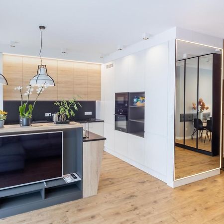 Vip Apart Bielany Przy Metrze وارسو المظهر الخارجي الصورة