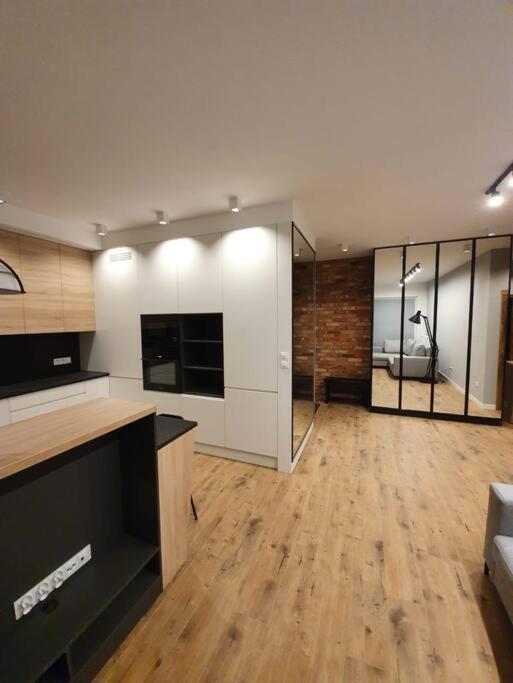 Vip Apart Bielany Przy Metrze وارسو المظهر الخارجي الصورة